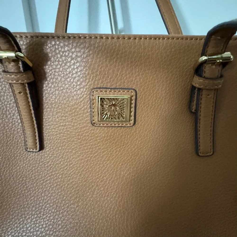 Anne Klein Shoulder Bag‎ Purse Tan